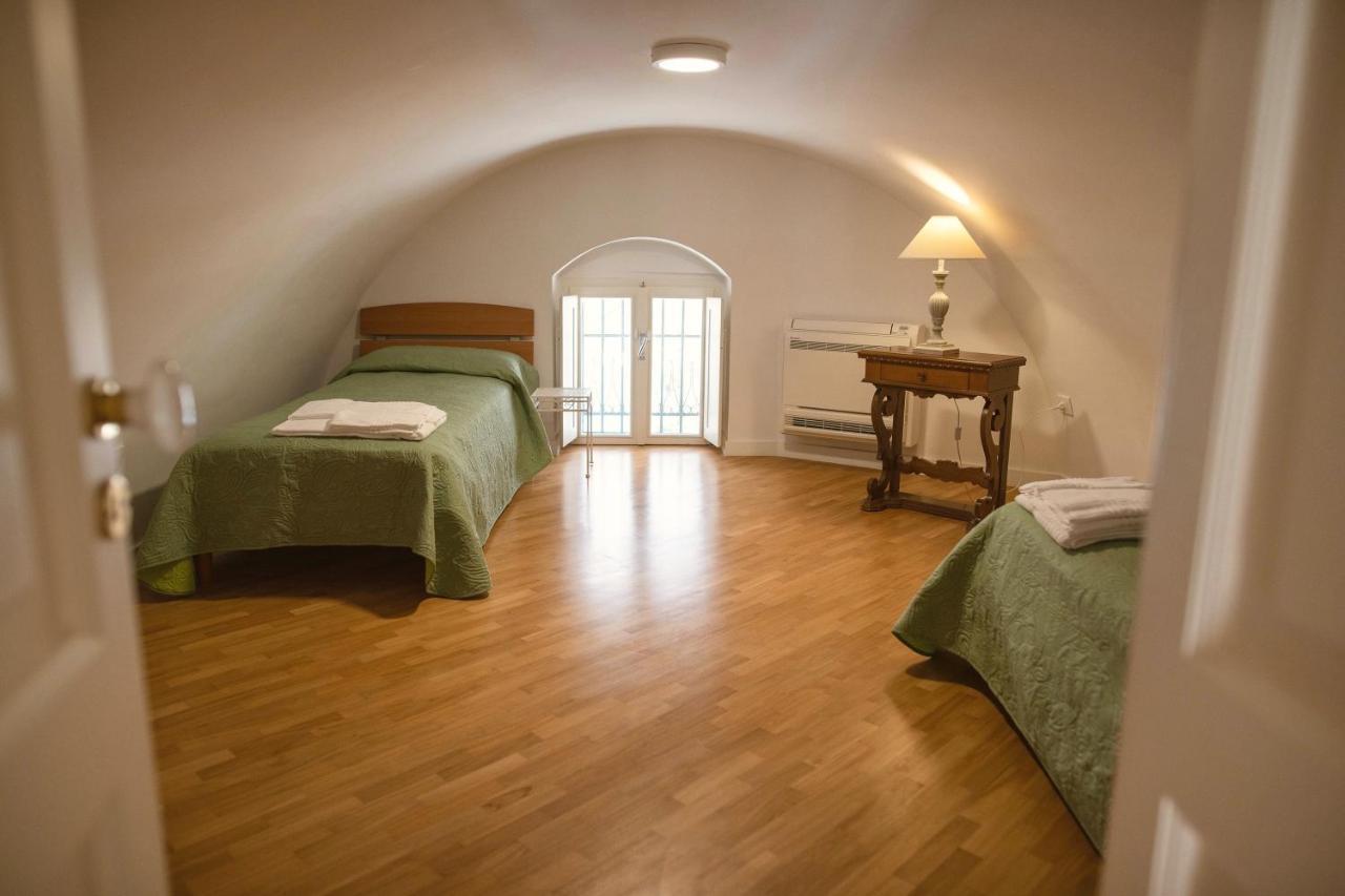 La Casa Di Ele Bed & Breakfast Matera Exterior photo