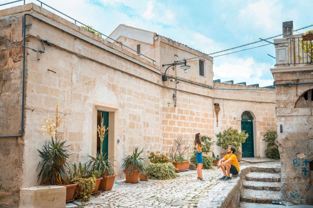 La Casa Di Ele Bed & Breakfast Matera Exterior photo