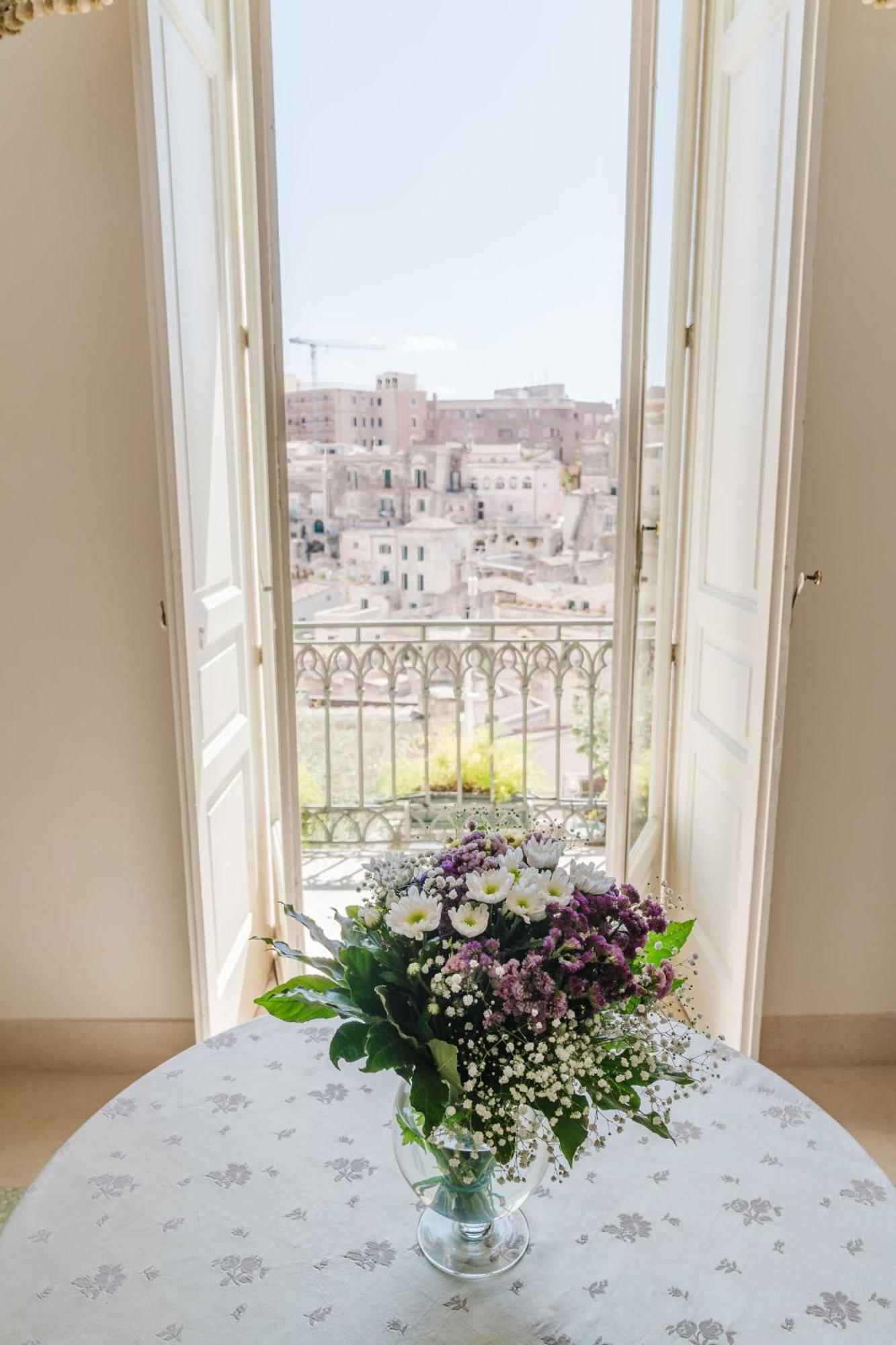 La Casa Di Ele Bed & Breakfast Matera Exterior photo